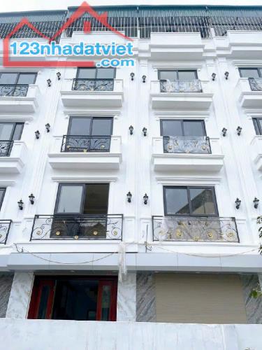 BÁN NHÀ PHÂN LÔ NGUYỄN KHOÁI, 33M GIÁ 4.4 TỶ , XÂY 5 TẦNG, MỚI TINH, SỔ ĐỎ CHÍNH CHỦ - 2