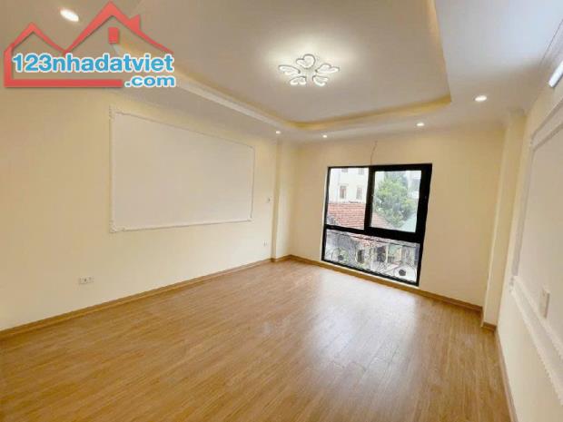 BÁN NHÀ PHÂN LÔ NGUYỄN KHOÁI, 33M GIÁ 4.4 TỶ , XÂY 5 TẦNG, MỚI TINH, SỔ ĐỎ CHÍNH CHỦ - 4