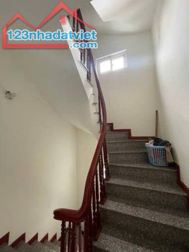 Nhỉnh 5 tỷ nhà 5 tầng phố Vĩnh hưng rất gần ô tô sdcc cần bán gấp - 2