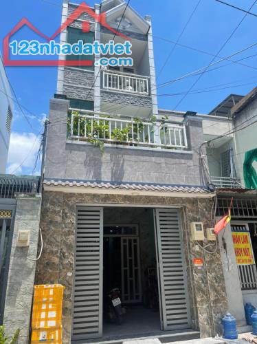 Mặt tiền Nguyễn Văn Luông Q6 ngay vòng xoay 50m2 cho thuê kinh doanh đỉnh, nhỉnh 6 tỷ TL