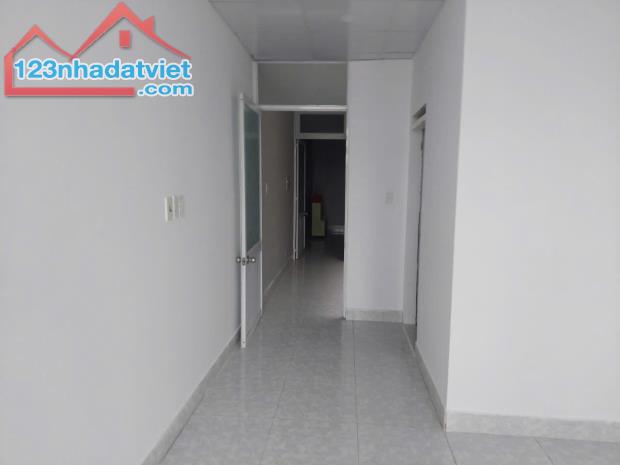 Mặt tiền Nguyễn Văn Luông Q6 ngay vòng xoay 50m2 cho thuê kinh doanh đỉnh, nhỉnh 6 tỷ TL - 3