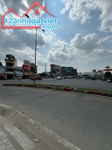 Mặt tiền Nguyễn Văn Luông Q6 ngay vòng xoay 50m2 cho thuê kinh doanh đỉnh, nhỉnh 6 tỷ TL - 5