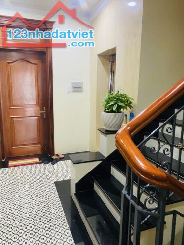 26,5 Tỷ-Bán Nhà Mới Đẹp 1 Trệt 4 Lầu 86m2(5mx17,5m) Khu Nội Bộ Đường Trần Não,Quận 2 - 8