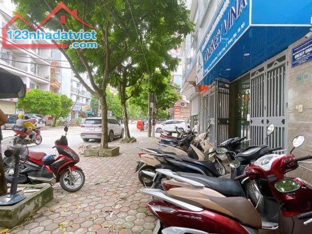 Chính chủ bán nhà phân lô KĐT Đại Kim, ô tô tránh, kinh doanh: DT 56m2x5 tầng 17.x tỷ.