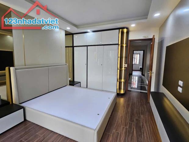 Bán Gấp Nhà Kim Ngưu, Quận Hai Bà Trưng, DT 55m2, 6 Tầng Thang Máy, Gara Ô Tô, KD, 18 Tỷ - 1