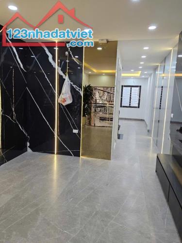 Bán Gấp Nhà Kim Ngưu, Quận Hai Bà Trưng, DT 55m2, 6 Tầng Thang Máy, Gara Ô Tô, KD, 18 Tỷ - 4