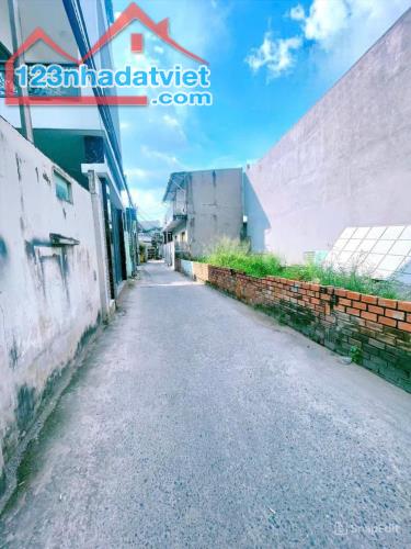 Bán lô đất gần TDC Tân Phong & Giáo Xứ Thuận Hòa, Biên Hòa, 67m2, giá 2 tỷ.
