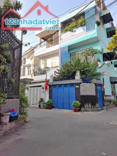 Siêu víp nhà 4 tầng đình phong phú.Tặng fun nội thất xin sò. có dòng tiền 21tr/th. giá