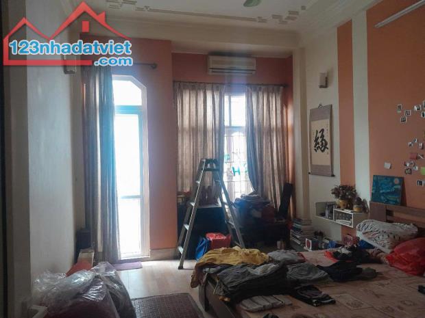Hiếm Có Giá Này - Hào Nam, Ngõ Thông Rộng, Tiện ích Đầy Đủ, Ở Sướng 50m2 4tầng MT4m, 8.5tỷ - 3