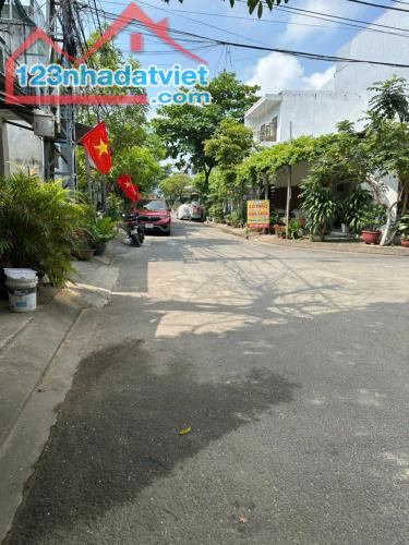Chính chủ cần bán nhanh lô đất tại  đường  NGUYỄN HUY TỰ   phường Hòa Minh - Quận Liên