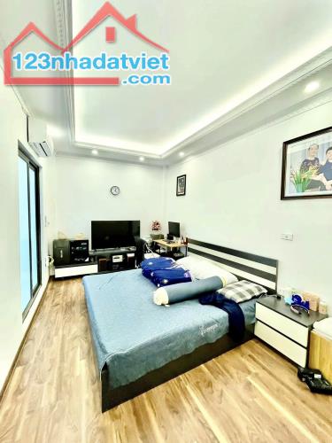 Minh Khai 29m2 5 tầng 3 ngủ, nhà dân mới đẹp, ngõ to ô tô tránh, gần đại học Bách Kinh Xây - 2