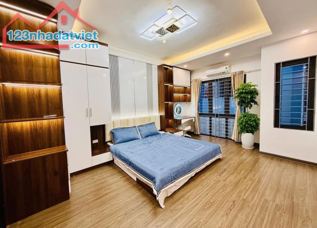 Bán nhà dân xây Lạc Long Quân, dt 35m x 5 tầng đủ công năng ở sướng giá hơn 5 tỷ - 2
