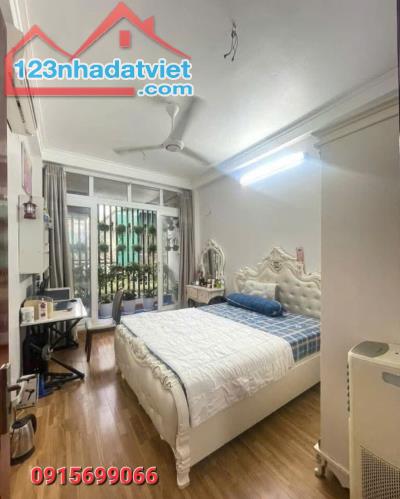 SIÊU HIẾM: NHÀ PHỐ LỚN, 65M2, Ô TÔ VÀO NHÀ, VỈA HÈ SIÊU RỘNG - 3