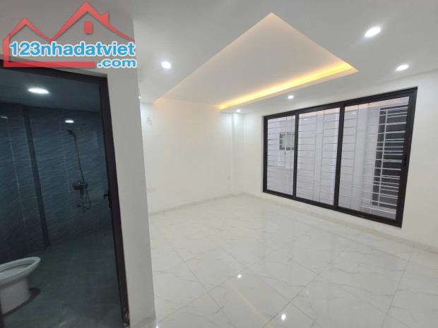 NHÀ RẺ NHẤT TRUNG TÂM VĂN QUÁN - NHÀ MỚI KOONG  30M 5 TẦNG GIÁ 6.1 TỶ CÒN BỚT - 1