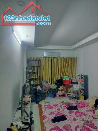 BÁN NHÀ KHUYẾN LƯƠNG - Ô TÔ ĐỖ NGÀY ĐÊM - NGÕ RỘNG BAO LA - NHÀ MỚI SẴN Ở NGAY – CHỈ 5xxx - 1