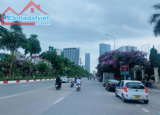 BÁN NHÀ LẠC LONG QUÂN, NGÕ TO NHƯ PHỐ, KHU PHÂN LÔ, GIÁ RẺ NHẤT KHU VỰC   CHỈ 21TY