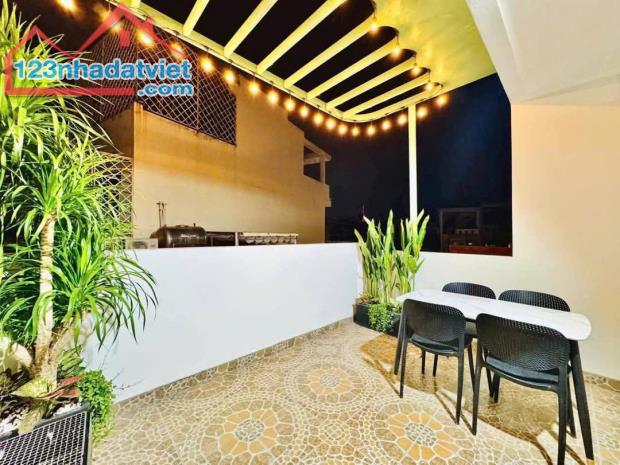 --Bán nhà đường Phổ Quang; phường 2, Tân Bình (5*10) 3 tầng - 8,3 tỷ - 2
