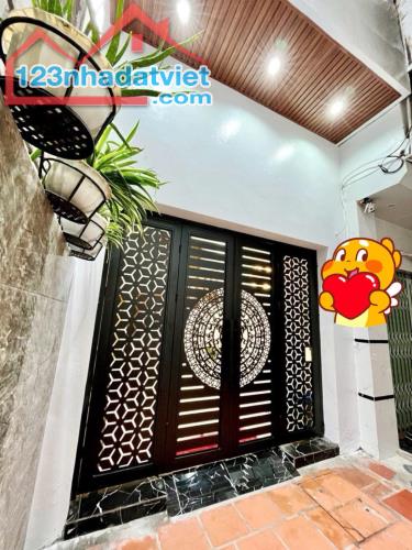 Minh Khai - full nội thất , ngõ to thông các ngả , dt 35M - 7PN giá 7.1 tỷ SĐCC