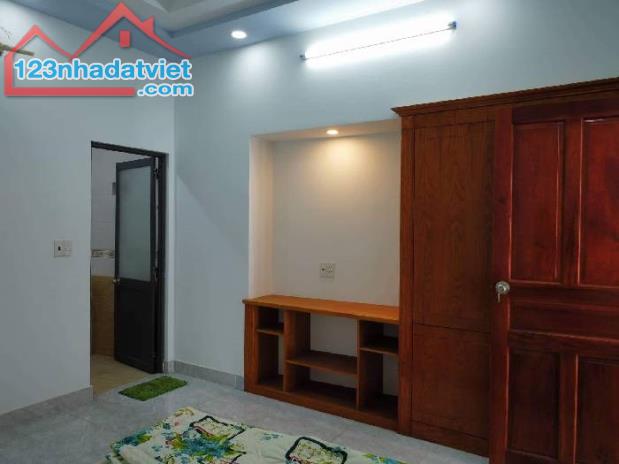 nhà đẹp giá tốt trên đường nguyễn ảnh thủ - 3