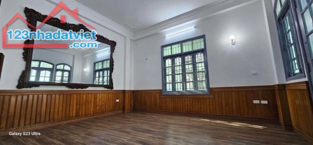 Lô góc, mặt tiền hoành tráng, ô tô vào nhà Pháo Đài Láng, Đống Đa. 0911554873. - 1