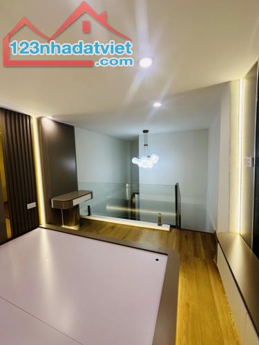 Nhà đẹp Hào Nam, Đống Đa, 6 tầng thang máy, 2 thoáng, ở ngay - 2