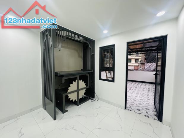 Nhà đẹp Hào Nam, Đống Đa, 6 tầng thang máy, 2 thoáng, ở ngay - 3