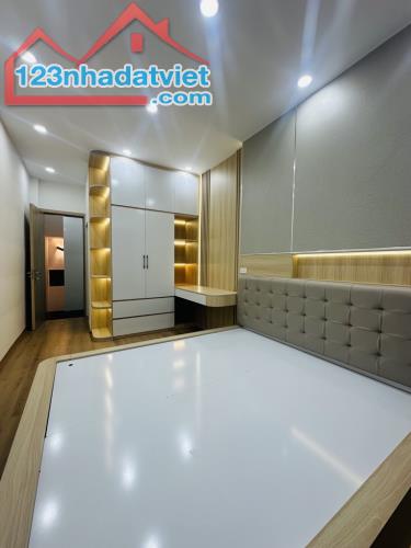 Nhà đẹp Hào Nam, Đống Đa, 6 tầng thang máy, 2 thoáng, ở ngay - 4