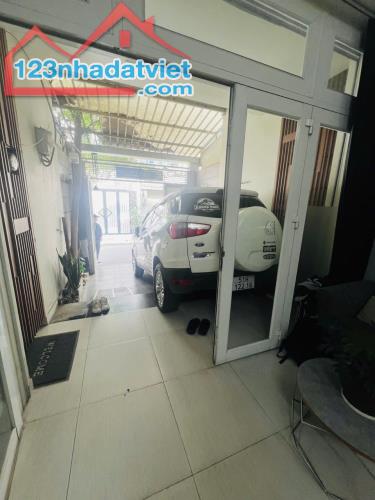Bán nhà quận 10, đường 3 Tháng 2, 6 tầng, 65m2, hẻm xe hơi, 19.8 tỷ