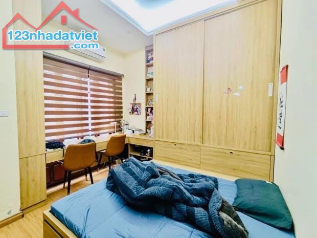Bán nhà đẹp phố Võng Thị 45m2 5tầng mặt tiền 4m 10.8 tỷ Tây Hồ tương lai mặt phố - 4