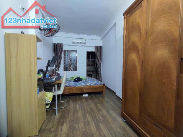 NGÕ CHỢ KHÂM THIÊN, NHÀ ĐẸP NGÕ RỘNG. 27M2 4 TẦNG Ở NGAY. Giá 5.1 TỶ - 3