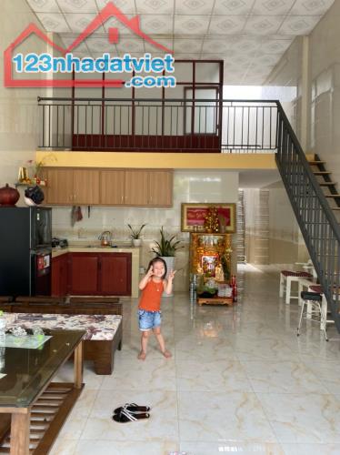 Cho thuê nhà nguyên căn: - Số nhà 20 Nhơn Hoà 9, F. Hoà An, Q. Cẩm Lệ.