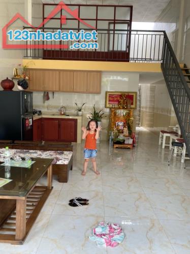 Cho thuê nhà nguyên căn: - Số nhà 20 Nhơn Hoà 9, F. Hoà An, Q. Cẩm Lệ. - 2
