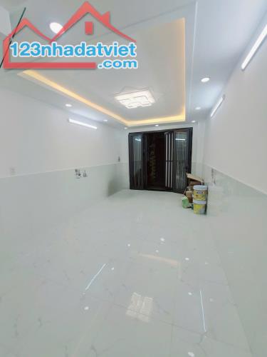 Nhà mới sát vách Tân Phú 35m2 2 tầng hẻm thông Bình Long pháp lý chuẩn chỉ nhỉnh 3 tỷ Tl - 3