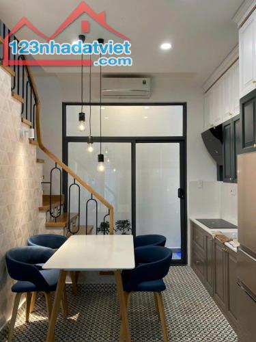 Nhà Hẻm Xe Hơi Nguyễn Thịnh Minh Khai, Quận 1, 4 tầng decor giá 8,2 tỷ - 3