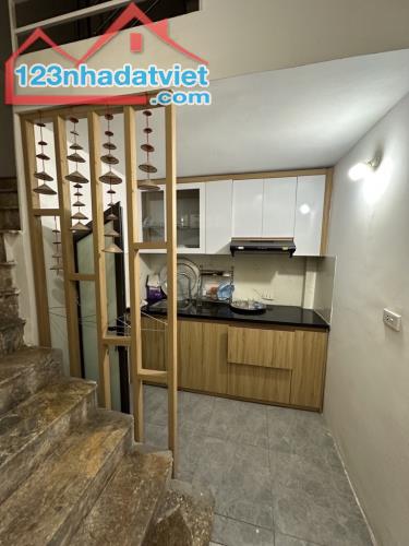 GIÁP BÁT NHÀ XÂY MỚI - SÁT TRƯỜNG HỌC - 4.4 TỶ - 1