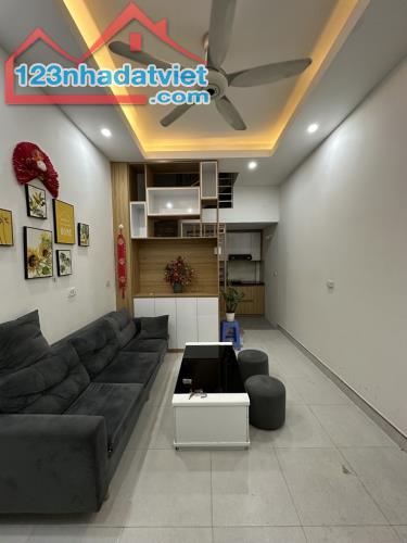GIÁP BÁT NHÀ XÂY MỚI - SÁT TRƯỜNG HỌC - 4.4 TỶ - 3