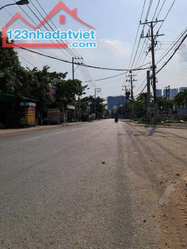 Nhà cấp 4 (8×28m vuông vức) Mặt tiền Gò Ô Môi Phú Thuận Quận 7 chỉ 19.9 tỷ