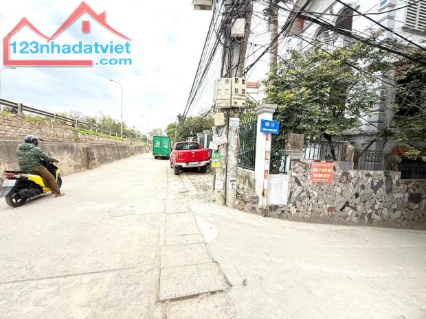 MẢNH ĐẤT ĐẸP PHÚ XÁ TÂY HỒ - DIỆN TÍCH GẦN 100M - MẶT TIỀN HƠN 6M - SỔ ĐỎ CHÍNH CHỦ - NGÕ - 3
