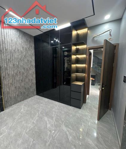 Nhà Đẹp Hẻm Xe Tải 7m, 3 Tầng, Lạc Long Quân, 4.5x11m, nhỉnh 8 tỷ TL - 2