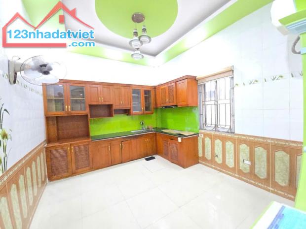 DUY NHẤT 1 CĂN - KIM GIANG - 60M² - 4 TẦNG - CHỈ 7.8 TỶ - 1