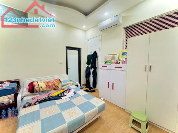 Mặt đường Hoàng Mai, Kinh doanh đỉnh, mặt tiền siêu rộng, 30m2 chỉ 6.5 tỷ - 3