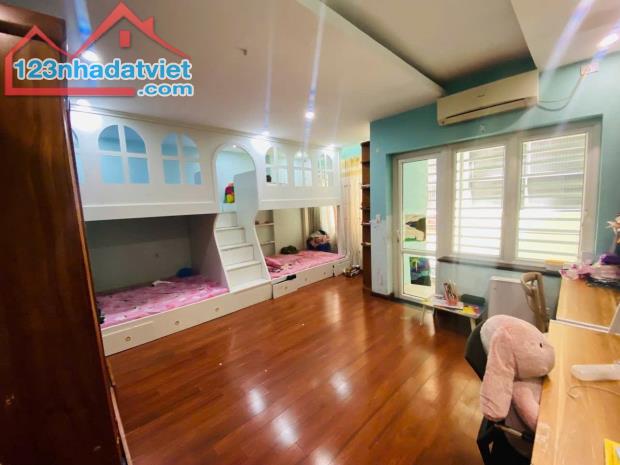 BÁN NHÀ PHÂN LÔ CAO CẤP GẦN PHỐ HOÀNG CẦU, 5 TẦNG MẶT TIỀN RỘNG, ÔTÔ THÔNG, KD VĂN PHÒNG. - 3