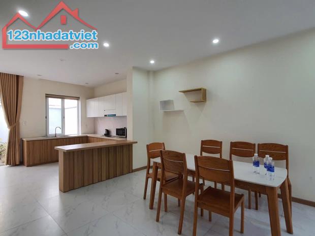 NHÀ 3 TẦNG ĐẲNG CẤP  FPT , DT:144m2 , GIA NHINH 6TY.  KHÔNG GIAN SỐNG THƯỢNG LƯU CHO GIA Đ