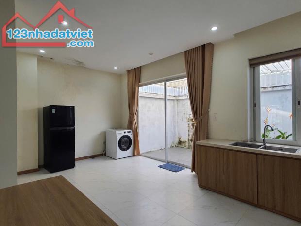 NHÀ 3 TẦNG ĐẲNG CẤP  FPT , DT:144m2 , GIA NHINH 6TY.  KHÔNG GIAN SỐNG THƯỢNG LƯU CHO GIA Đ - 4
