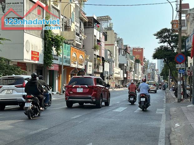 Biệt thự đẳng cấp doanh nhân Hồ Văn Huê 6 tầng ngang 7m 120m2 tặng NT cao cấp 35.5 tỷ