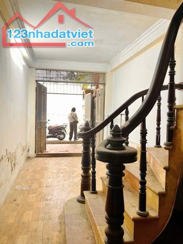 Thanh Xuân, ô tô đỗ cửa, cmnn giá đầu tư - 2