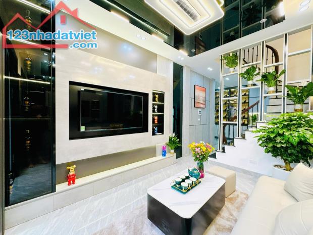 CỰC HIẾM PHẢI THẬT NHANH MỚI KỊP, KIM GIANG Ô TÔ ĐỖ GẦN, GẦN HỒ Ở SƯỚNG CHỈ 6.3 TỶ. - 1
