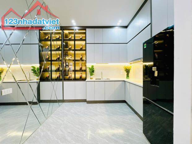 CỰC HIẾM PHẢI THẬT NHANH MỚI KỊP, KIM GIANG Ô TÔ ĐỖ GẦN, GẦN HỒ Ở SƯỚNG CHỈ 6.3 TỶ. - 4
