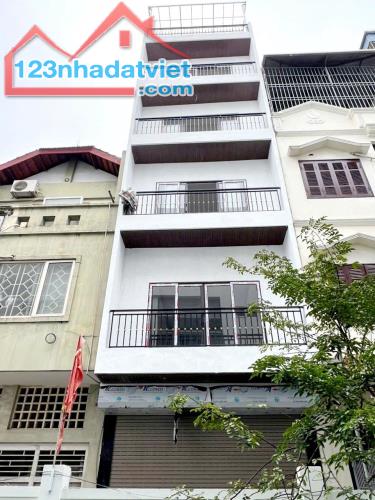Bán gấp nhà phân lô Bùi Xương Trạch ôtô vào nhà 6 tầng 55m2 thang máy thông sàn ở cho thuê