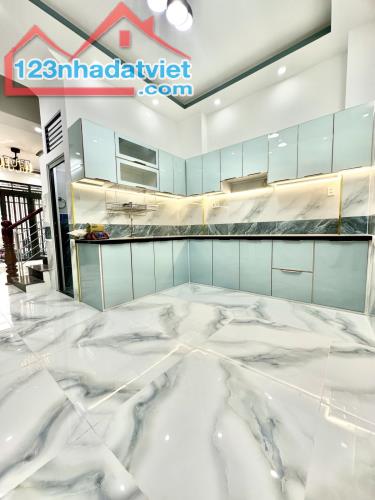 PHAN XÍCH LONG -NGUYỄN CÔNG HOANG 37M2 - 4 TẦNG - 4PN 4WC - HẺM 3M THÔNG CHỈ 7.2 TỶ TL - 2